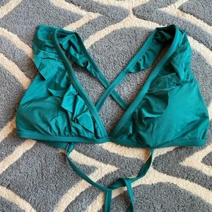 NWOT Ruffle Shoulder Bikini Top